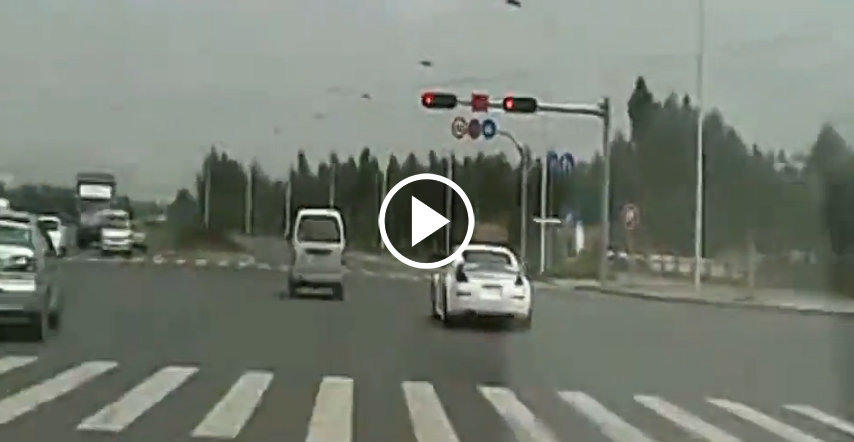 This may be the shortest green light ever.  Yep, I’m pretty sure it is.