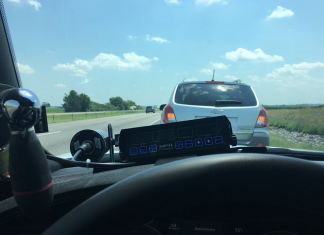 Indiana trooper ticketed a slow driver in the fast lane and Twitter is loving it