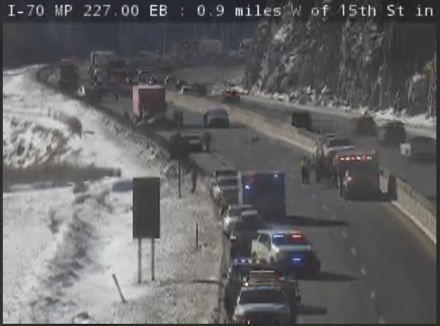 Nine vehicle PILEUP closes I-70 in Colorado