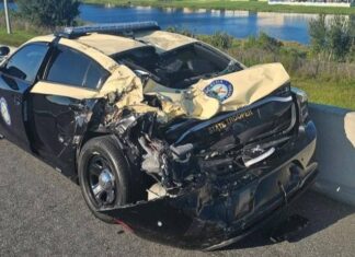 Five vehicle SMASHUP sparked by semi truck’s lane change, Florida troopers say