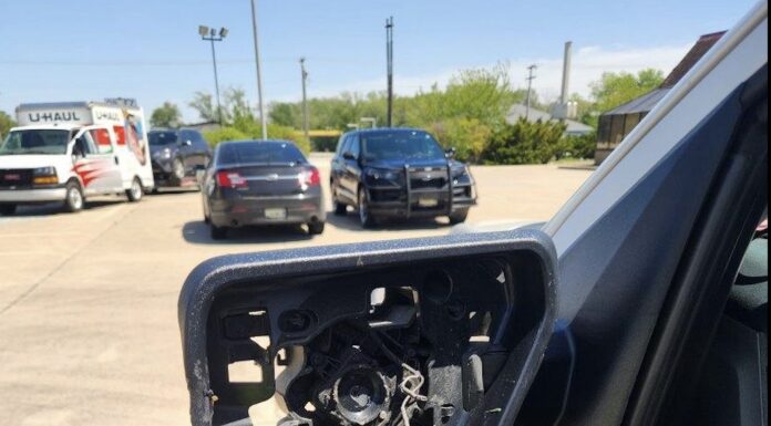 Illinois trooper’s squad car struck during roadside commercial vehicle inspection along I-55